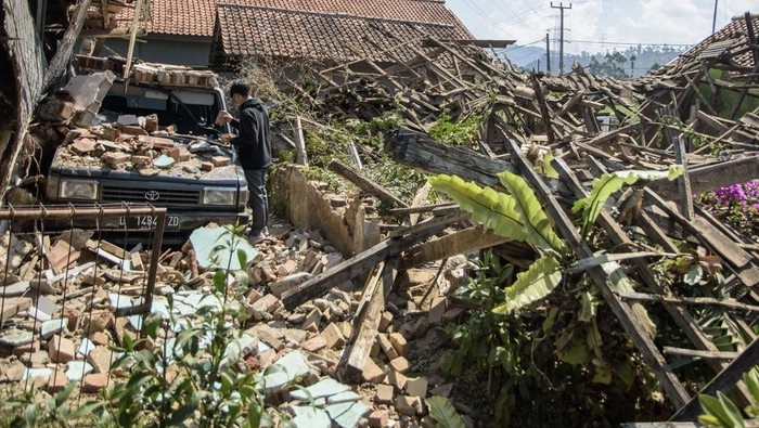 Dampak gempa di Kabupaten Bandung. (SinPo.id/Antara)