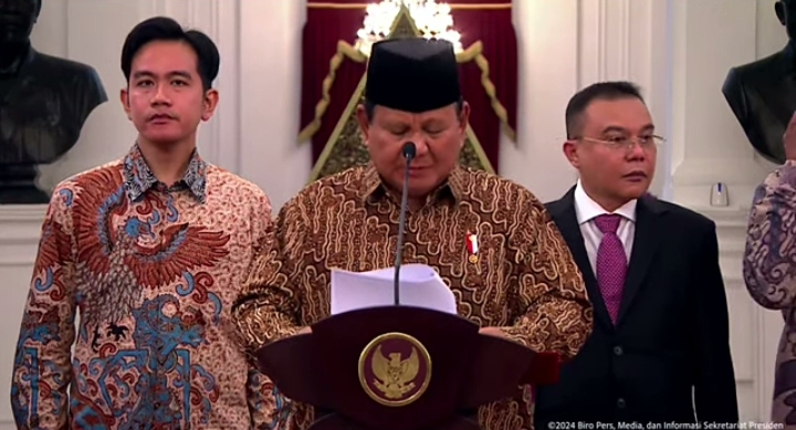 Presiden Prabowo Subianto saat membacakan nama menteri Kabinet Merah Putih (SinPo.id/ Setpres)