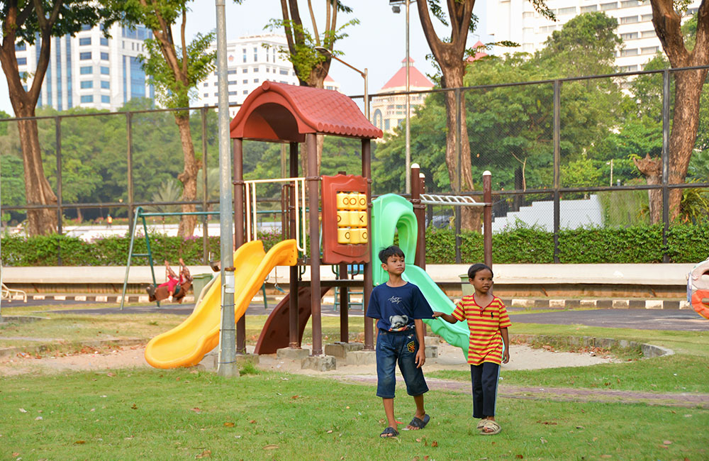 Iluatrai anak bermain di Taman (SinPo.id/DPRD DKI)