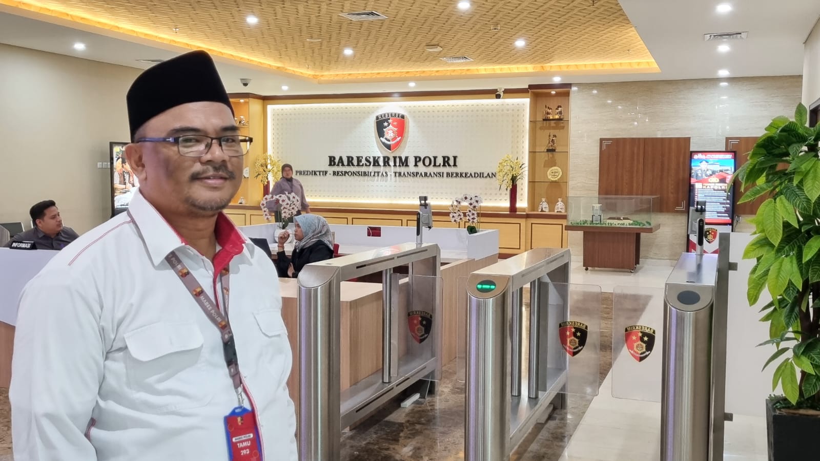 Mahfuz Abdullah di kantor Bareskrim Polri (Sinpo.id)