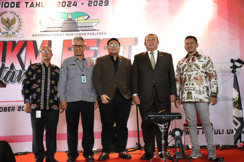 Koordinatoriat Wartawan Parlemen gelar bazaar UMKM Fest