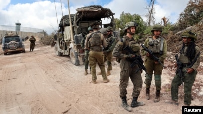 Tentara Israel saat beroperasi di Lebanon selatan (SinPo.id/Reuters)