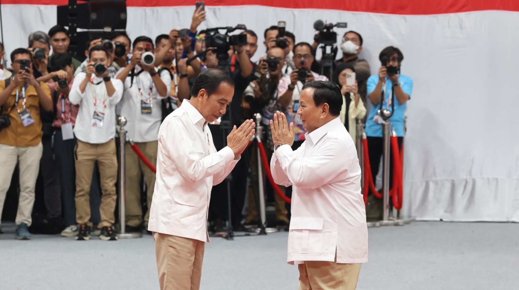 Presiden Jokowi bersama Prabowo Subianto (SinPo.id/Istimewa)