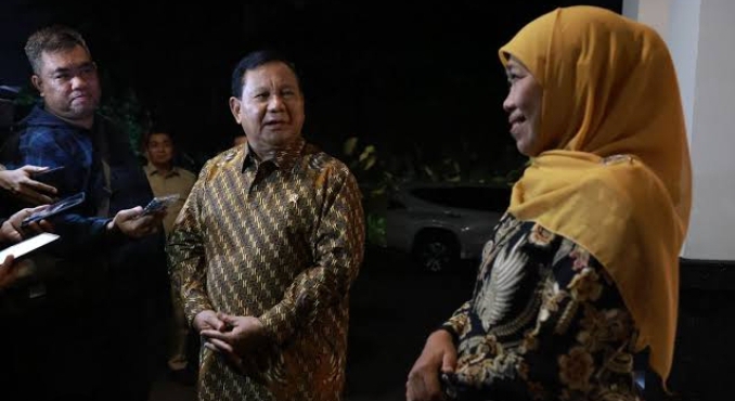 Presiden terpilih Prabowo Subianto bersama Khofifah Indar Parawansa (SinPo.id/ Tim Media)