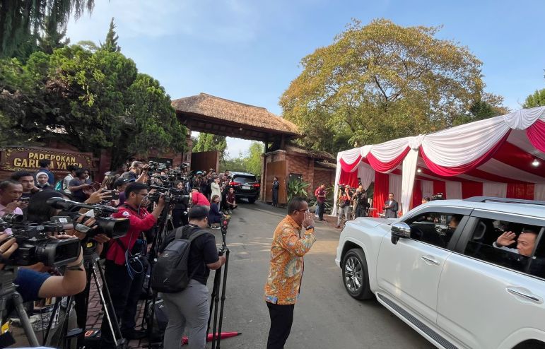 Sejumlah calon menteri hadir di kediaman Presiden Terpilih Prabowo Subianto di Hambalang, Kabupaten Bogor, Jawa Barat pada Rabu, 16 Oktober 2024. (SinPo.id/Antara)