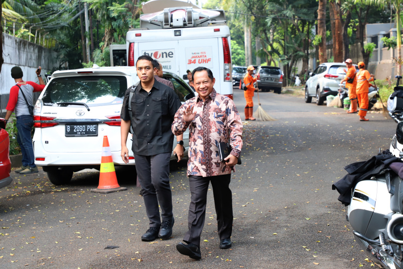 Sejumlah tokoh mendatangi kediaman Presiden terpilih Prabowo Subianto di Kertanegara (SinPo.id/ Ashar)