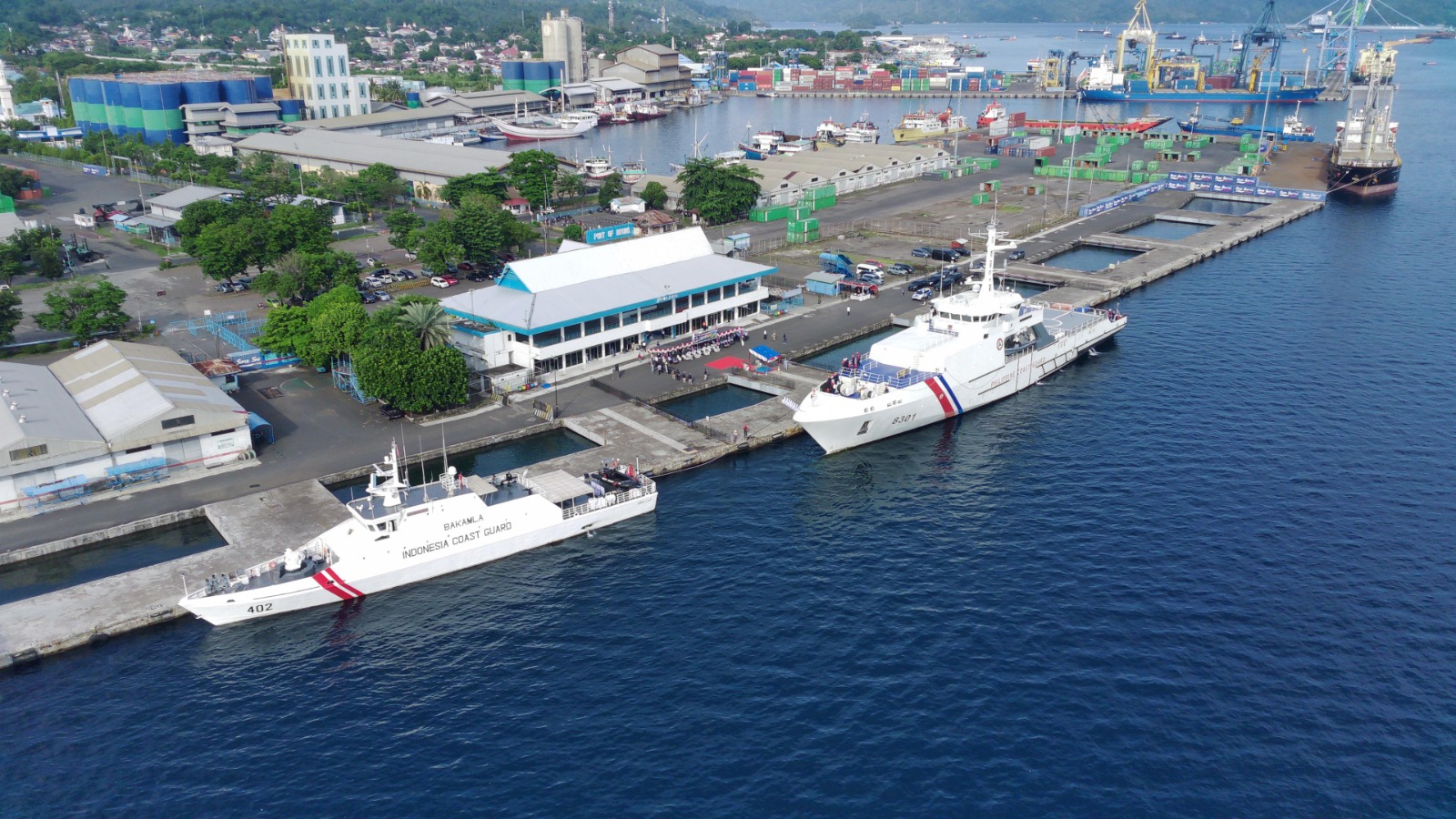 Bakamla RI Sambut Kapal PCG BRP Gabriela di Dermaga Bitung (SinPo.id/Bakamla)