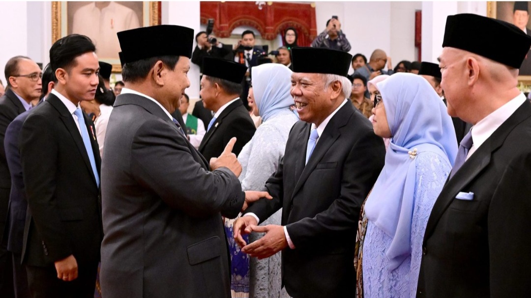 Presiden Prabowo Subianto Lantik Basuki Hadimuljono sebagai Kepala OIKN (SinPo.id/Setpres)