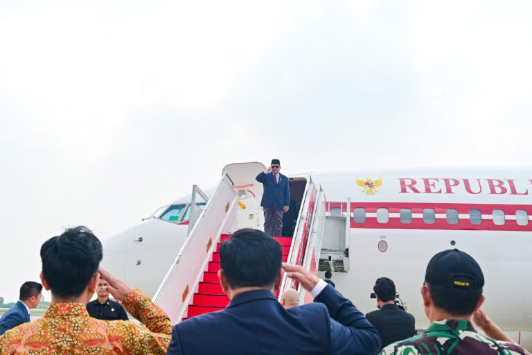 Presiden Prabowo Subianto berangkat menuju luar negeri (SinPo.id/ Setpres)