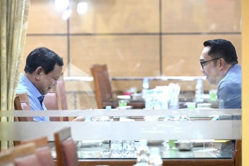 Pertemuan empat mata Presiden Prabowo Subianto dengan Ridwan Kamil di Restoran Garuda, Sabang, Jakarta Pusat pada Kamis, 31 Oktober 2024. (SinPo.id/tangkapan layar)