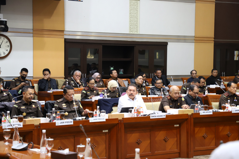 Rapat kerja Komisi III dengan Jaksa Agung (SinPo.id/ Ashar)