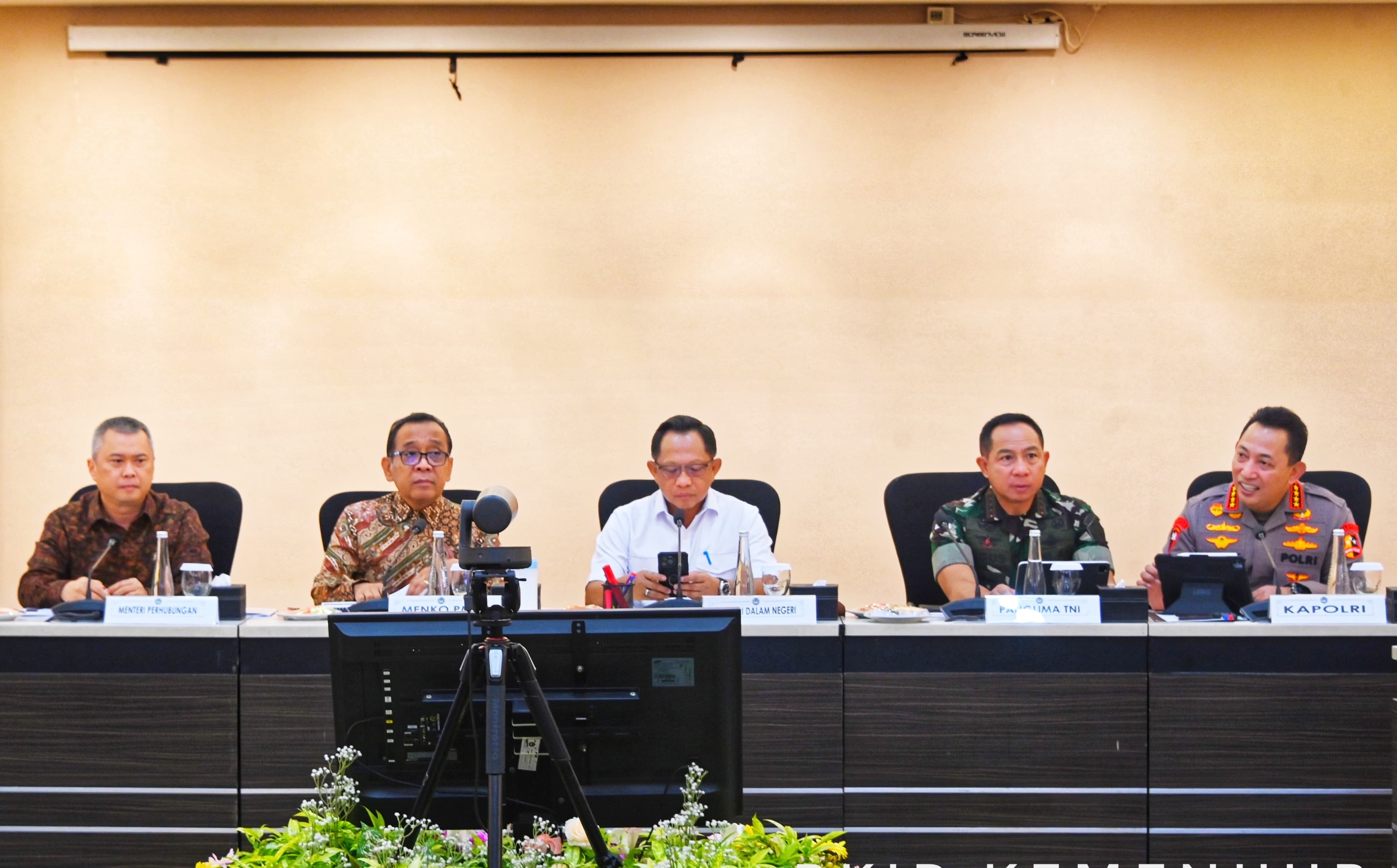 Rapat Tingkat Menteri persiapan Nataru 2025. (SinPo.id/dok. Kemenhub)