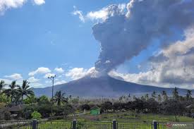 Gunung Lewotobi (Antara)