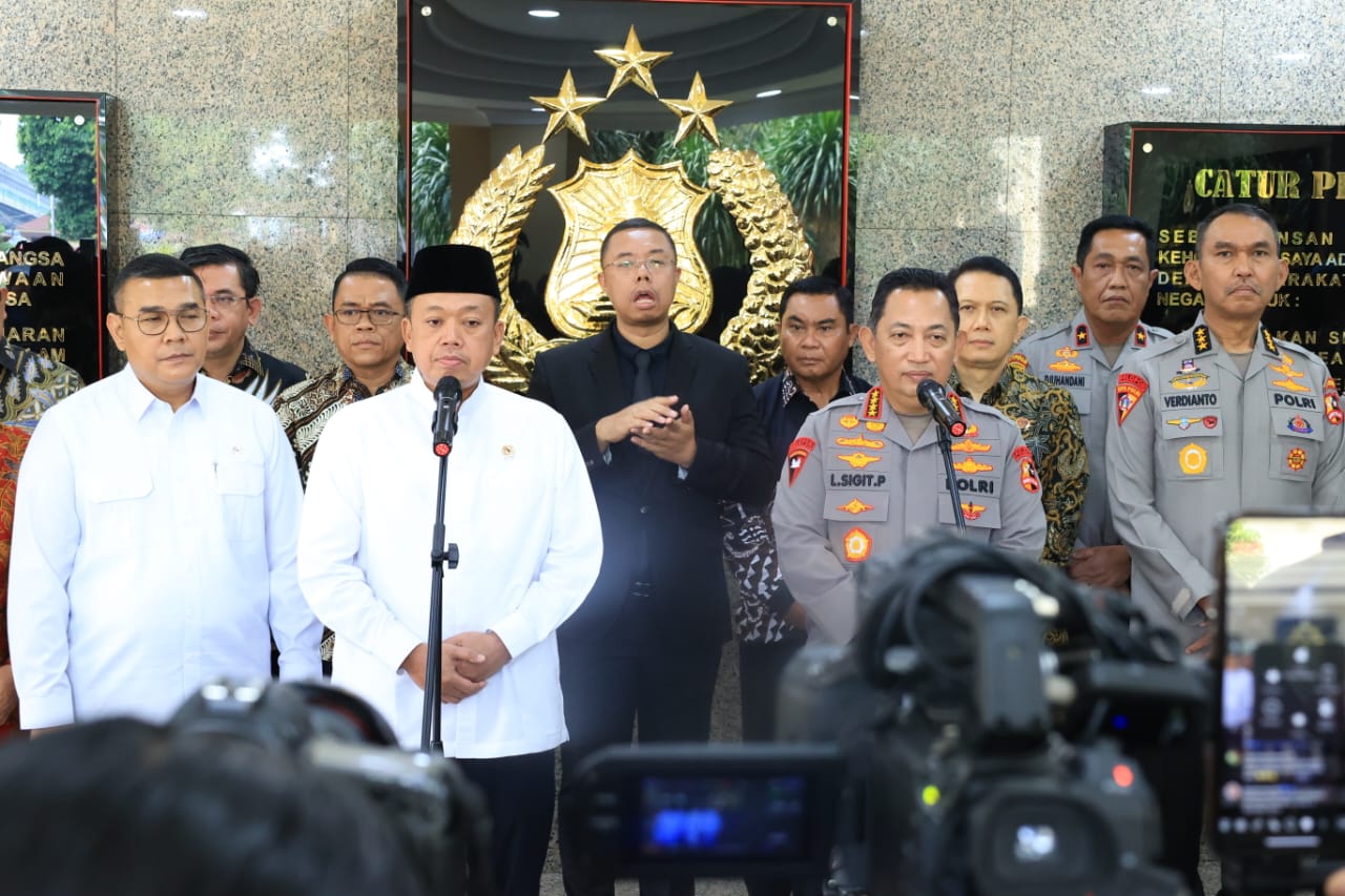 Kapolri Jenderal Listyo Sigit Prabowo dan Menteri ATR/BPN Nusron Wahid (SinPo.id/ Polri)