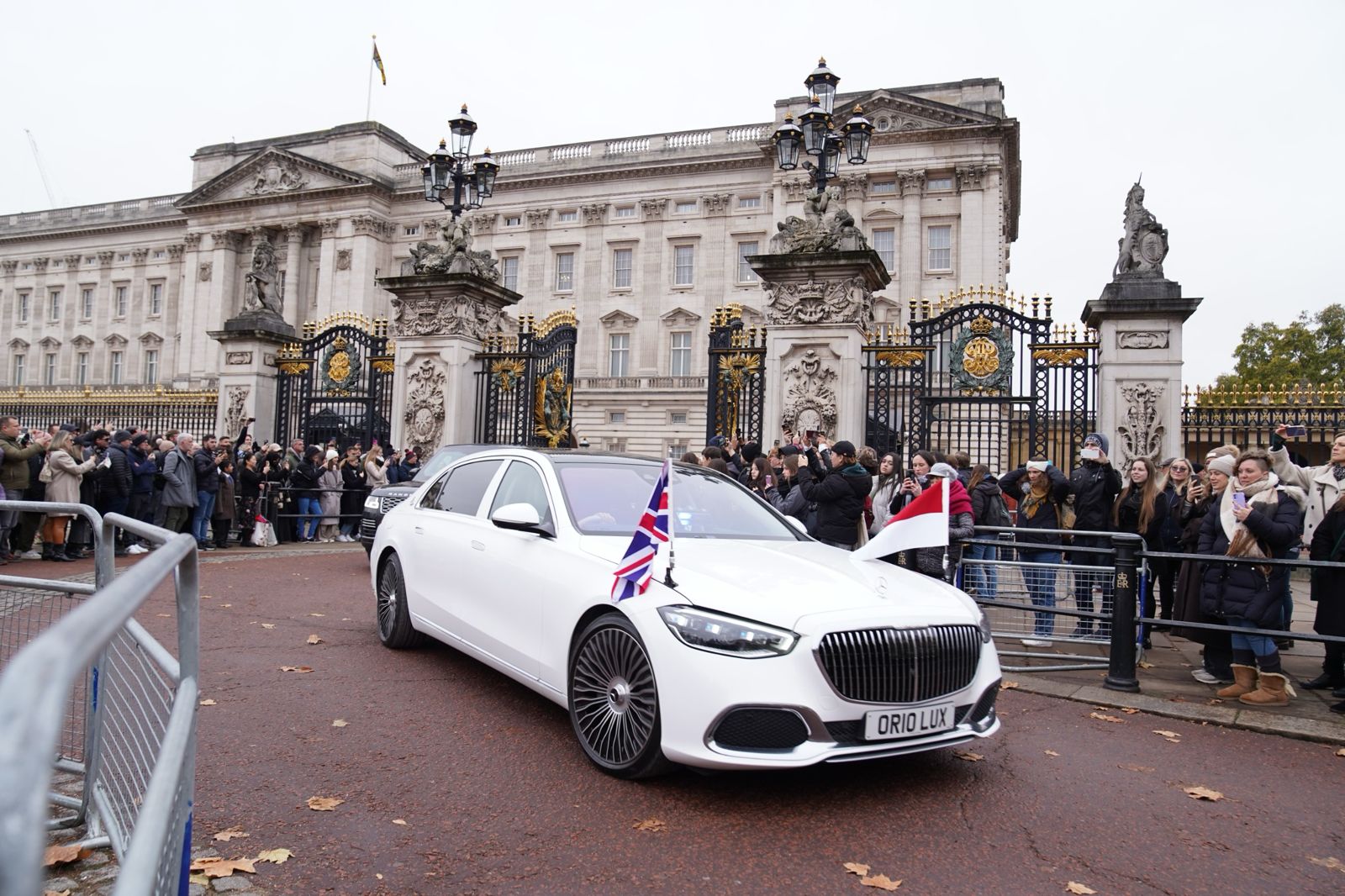 Presiden RI Prabowo Subianto mengawali kunjungan kerjanya di London, Inggris dengan bertemu Raja Inggris King Charles III. (SinPo.id/Tim Media)