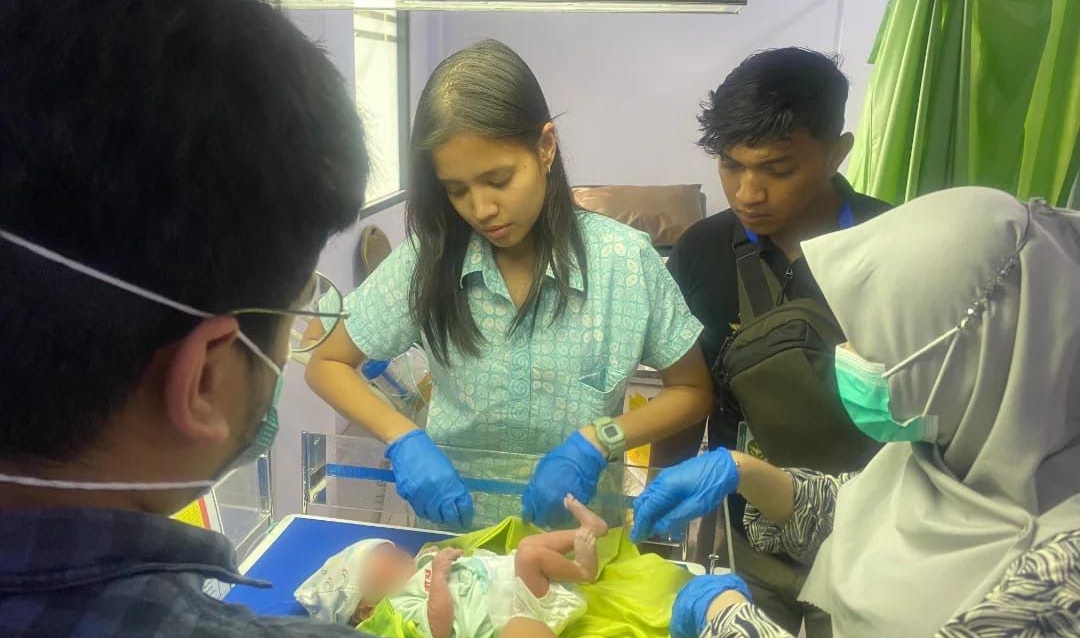 Bayi yang ditemukan prajurit TNI di Depok (SinPo.id/ Puspen TNI)