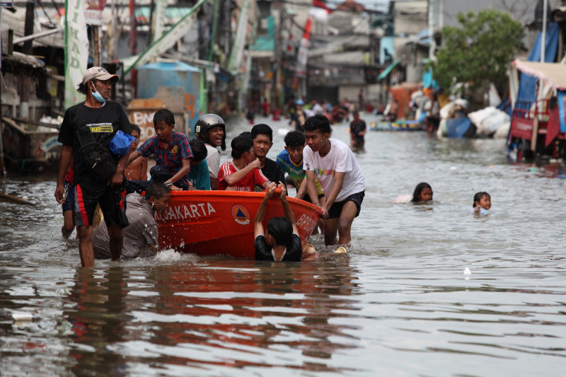 Banjir rob di Muara Angke (SinPo.id/ Ashar)