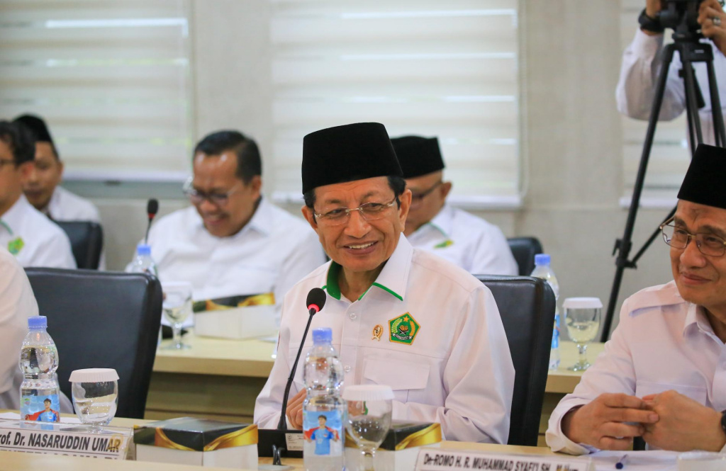 Komite III DPD gelar raker dengan Menteri Agama (Menag) Nasaruddin Umar membahar program kerja dan sertifikat guru madrasah swasta serta Kouta Haji (Ashar/SinPo.id)