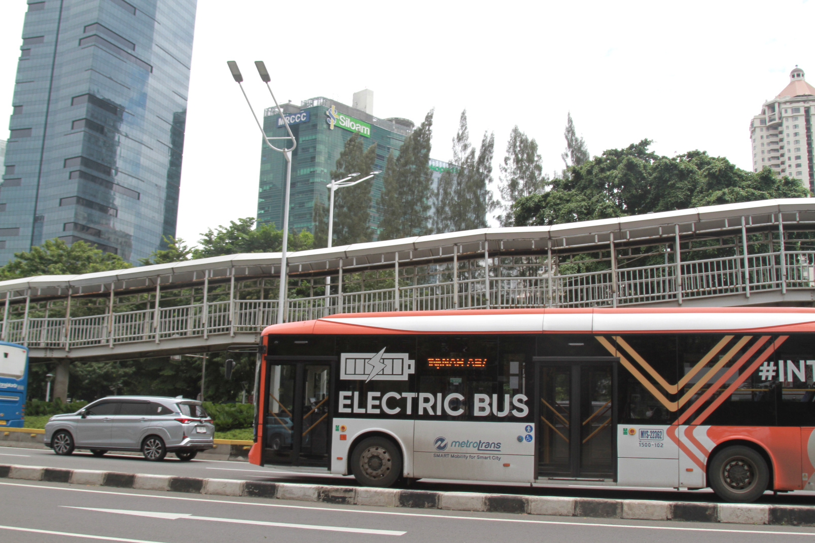 Bus TransJakarta (SinPo.id/ Ashar)