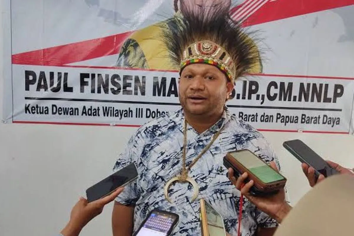 Anggota DPD RI Paul Finsen Mayor. (SinPo.id/Dok. Pribadi)