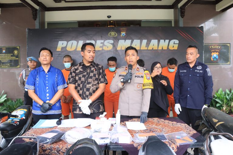 Konferensi pers kasus curanmor di Mapolres Malang (SinPo.id/ Humas Polri)