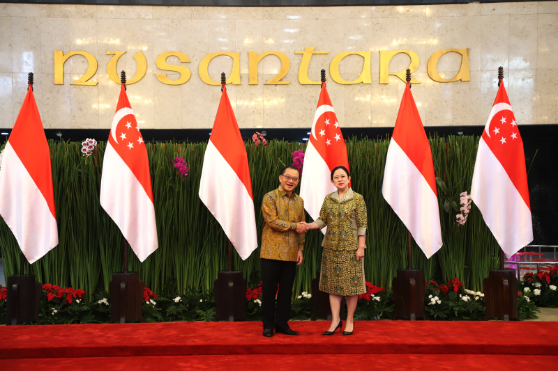 Ketua DPR RI Puan Maharani menerima kunjungan kehormatan Ketua Parlemen Singapura Seah Kian Peng di Gedung Parlemen (SinPo.id/ Ashar)