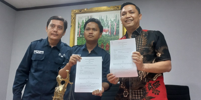 Iwakum teken MoU bersama Ronny Talapessy Law Firm (Sinpo.id/Iwakum)