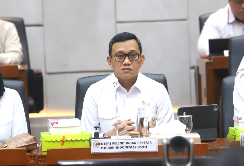 Komisi IX DPR gelar raker dengan Menteri P2MI Abdul Kadir Karding membahasn perkuat pengamanan dan perlindungan Pekerja Migran Indonesia (Ashar/SinPo)