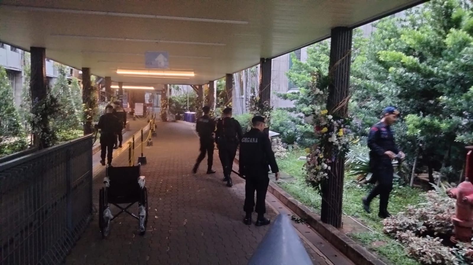 Pengamanan di Gereja Katedral (SinPo.id/ Humas Polres Jakpus)