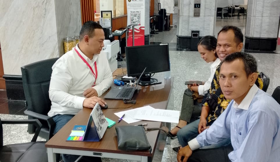 Kuasa hukum Suryatati-Ii Sumirat layangkan gugatan hasil PSU Bengkulu Selatan ke MK (SinPo.id/ Dok. Pribadi)