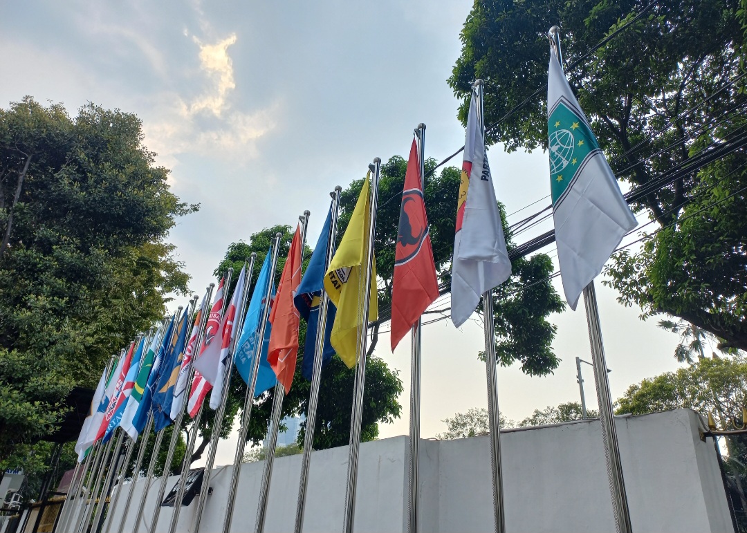 Bendera Parpol (SinPo.id/Anam)