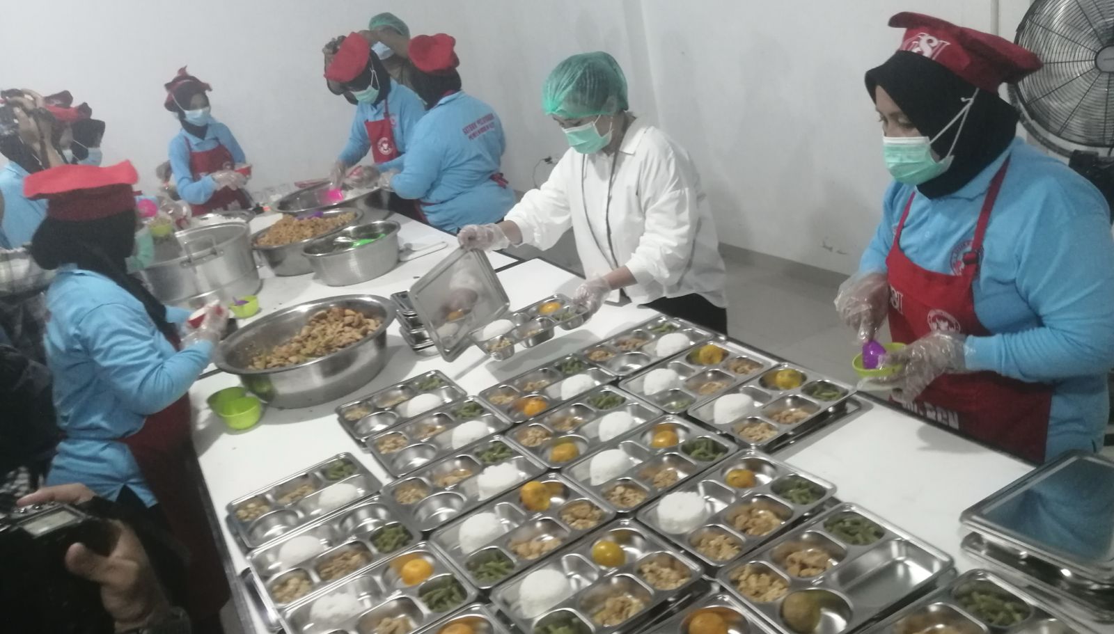 Ilustrasi menu makanan program makan bergizi gratis. (SinPo.id/Tio)