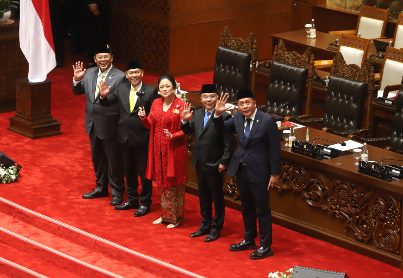 Dasco dan Puan bersama jajaran Pimpinan DPR RI (Sinpo.id/Ashar)