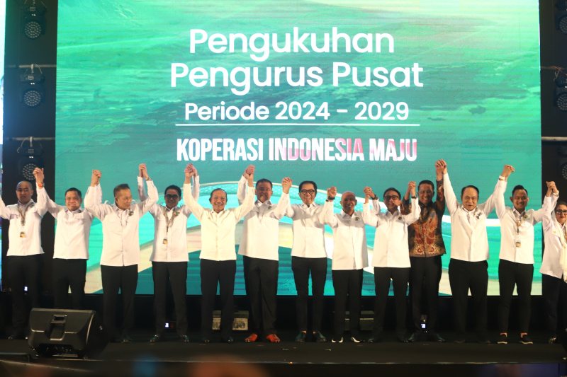 Dekopin menggelar Rapimnas dan pengukuhan pengurus di hotel Sultan (Ashar/SinPo.i)