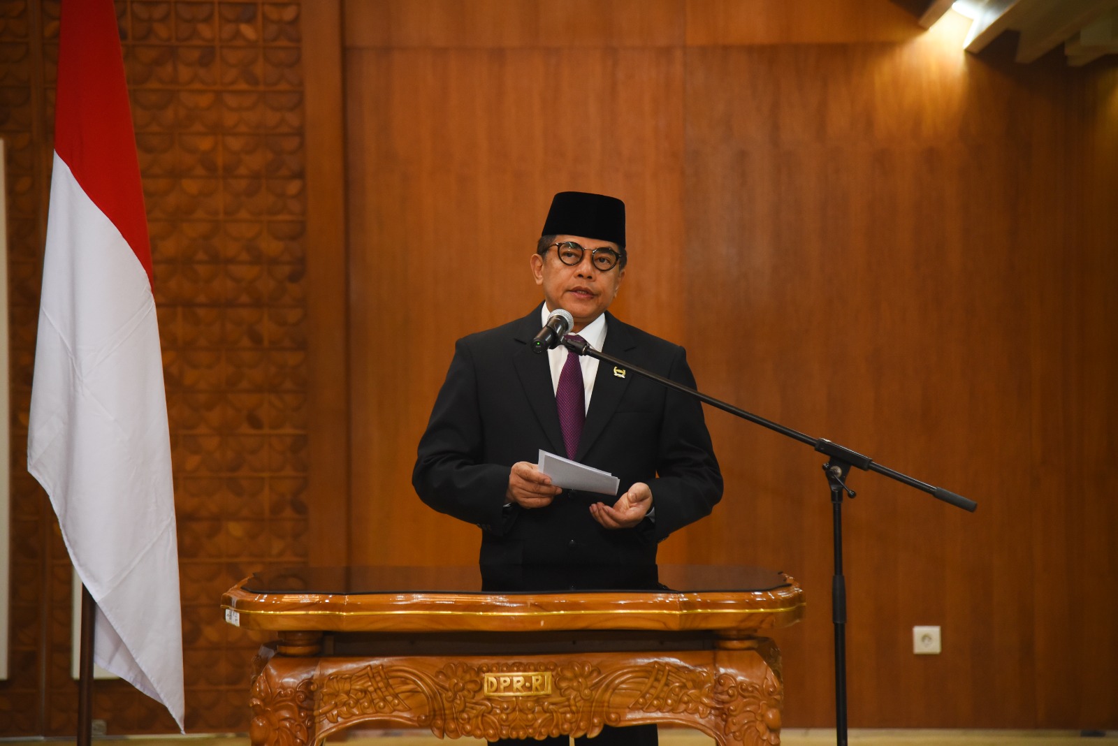 Sekretaris Jenderal DPR RI Indra Iskandar. (SinPo.id/Dok. DPR RI)