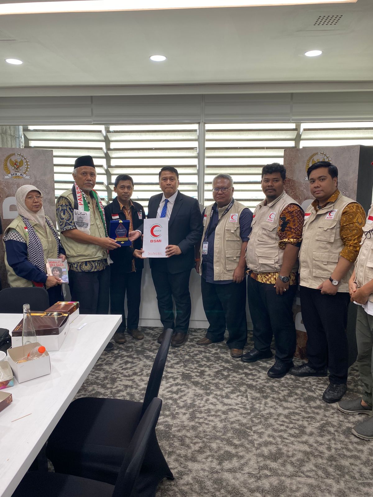 DPR Terima Tim Dokter Indonesia yang Kembali dari Gaza (SinPo.id/Tim Media)