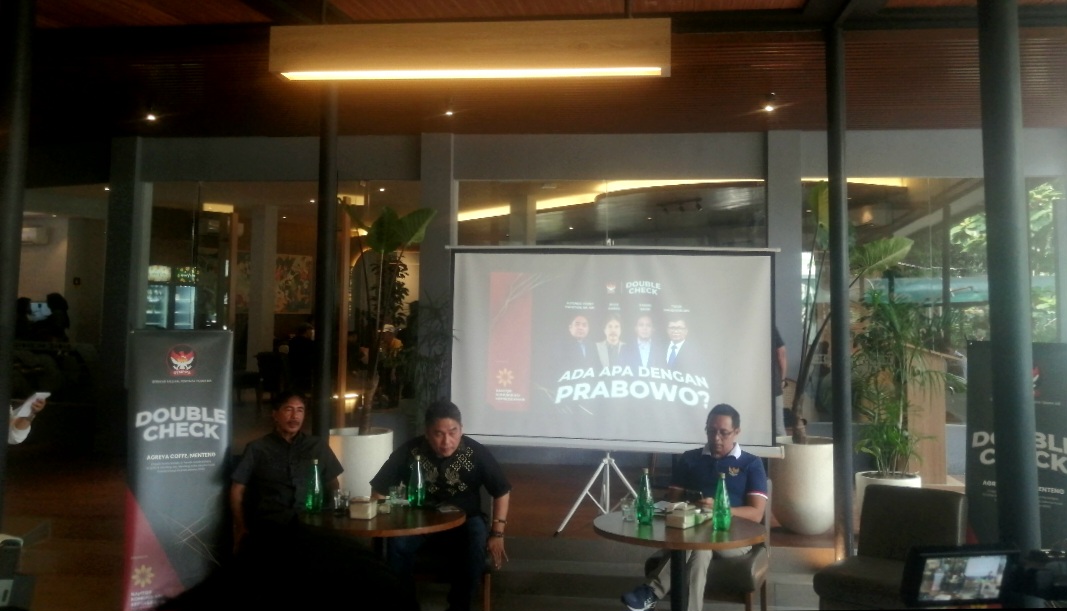 Kepala Kantor Komunikasi Kepresidenan Hasan Nasbi. (SinPo.id/Tio)