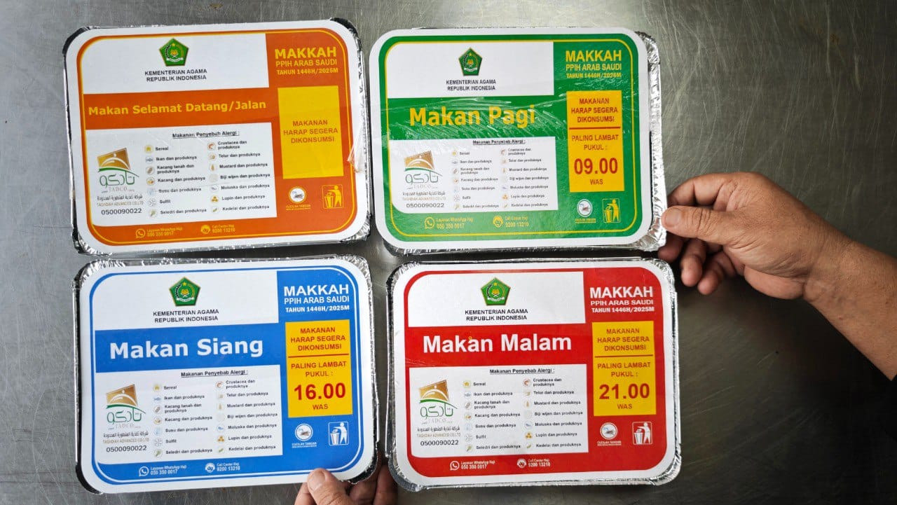 Ilustrasi. Boks makan jemaah haji Indonesia pada 1446 H/2025 M. (SinPo.id/Dok. Kemenag)