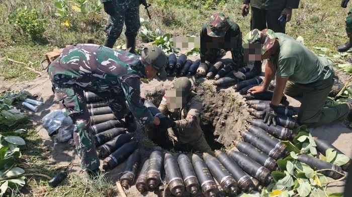Penampakan amunisi sebelum ledakan di Garut. (SinPo.id/Istimewa)