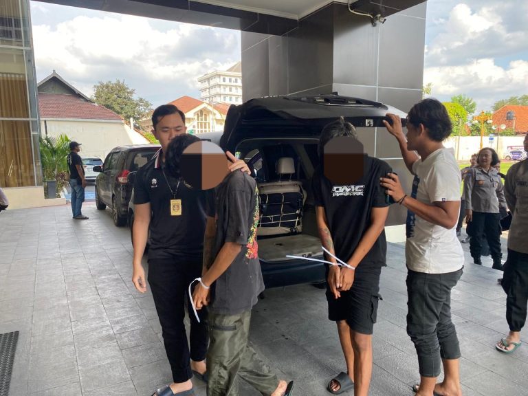 Pelaku pencurian pengharum ruangan di Solo (SinPo.id/ Humas Polri)