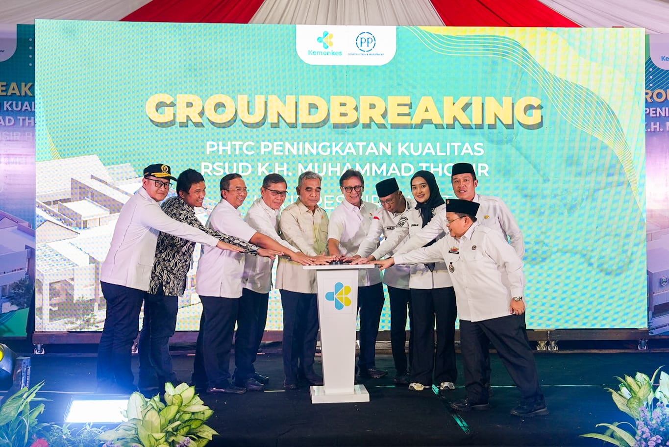 Ground breaking RS Pesisir Barat oleh Ketua MPR RI Ahmad Muzani dan Menkes Budi Gunadi Sadikin (SinPo.id/ Dok. MPR RI)