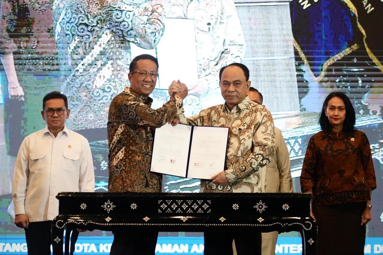 Menko Budi Arie dan Menkum Supratman Andi Agtas. (SinPo.id/dok. Kemenkop)