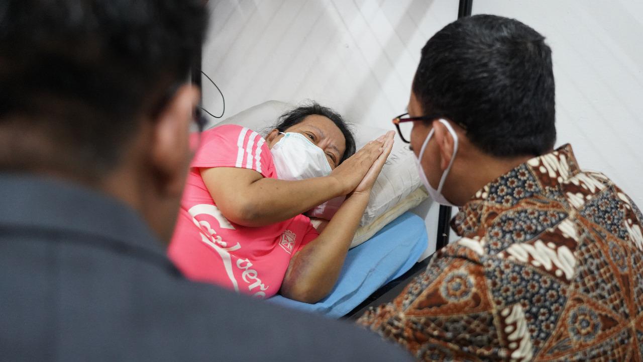 Menteri P2MI Karding menjenguk PMI di Malaysia (SinPo.id/ Dok. KP2MI)