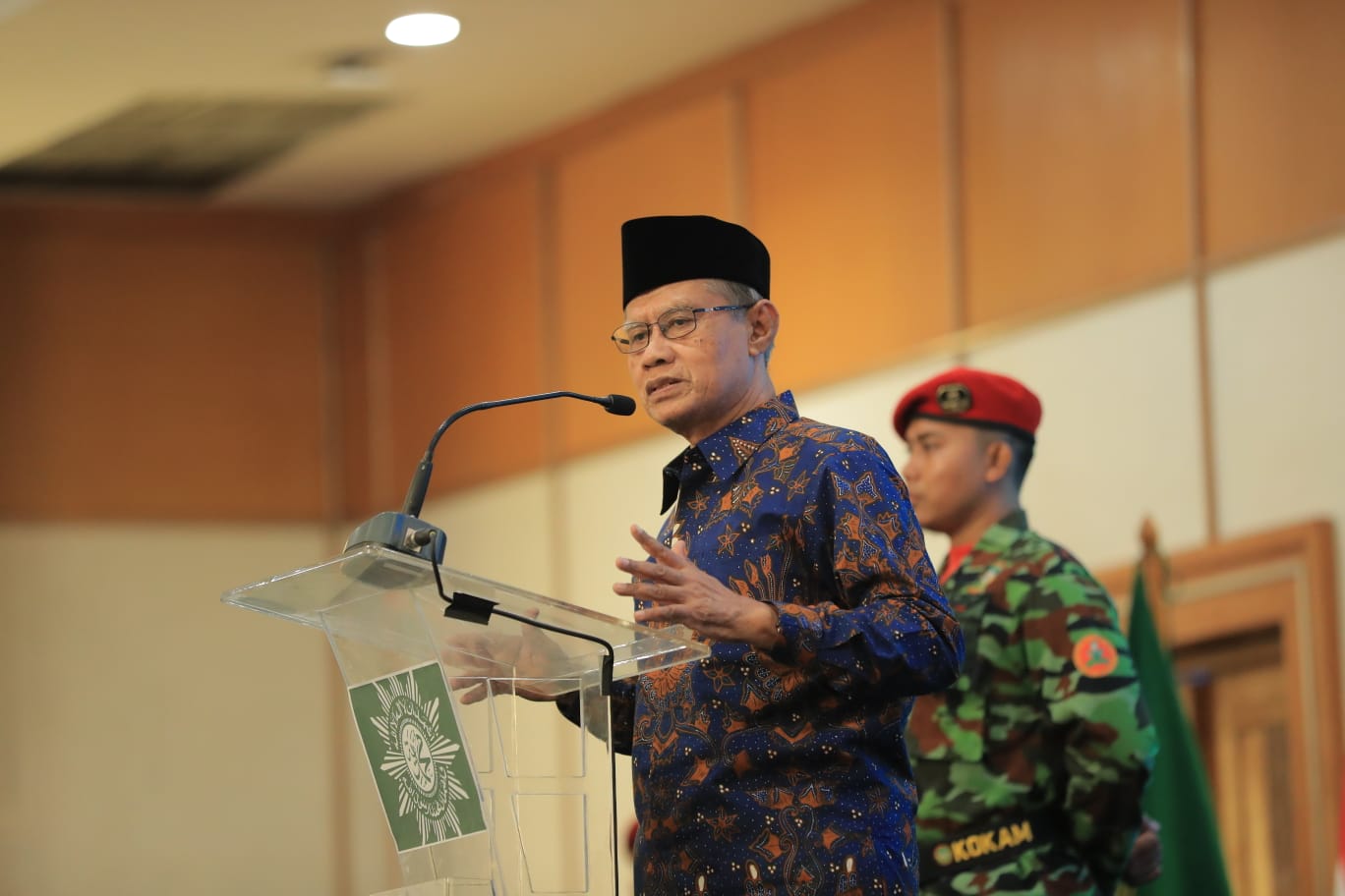 Ketua Umum Pimpinan Pusat Muhammadiyah Haedar Nashir, saat acara syukuran 93 tahun Pemuda Muhammadiyah di Grand Hotel Sahid Jakarta pada Kamis, 8 April 2025, (SinPo.id/PP PM)