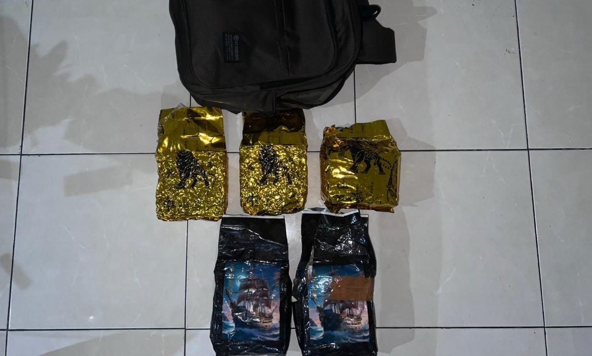 Barang bukti lima kilogram sabu yang disita (SinPo.id/Dok.Polri)