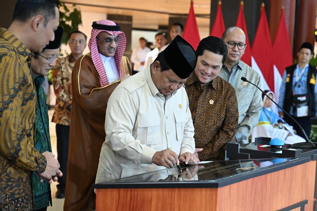 Presiden Prabowo Subianto meresmikan Terminal Khusus Haji dan Umrah 2F di Bandar Udara Internasional Soekarno-Hatta (SinPo.id/ Setpres)