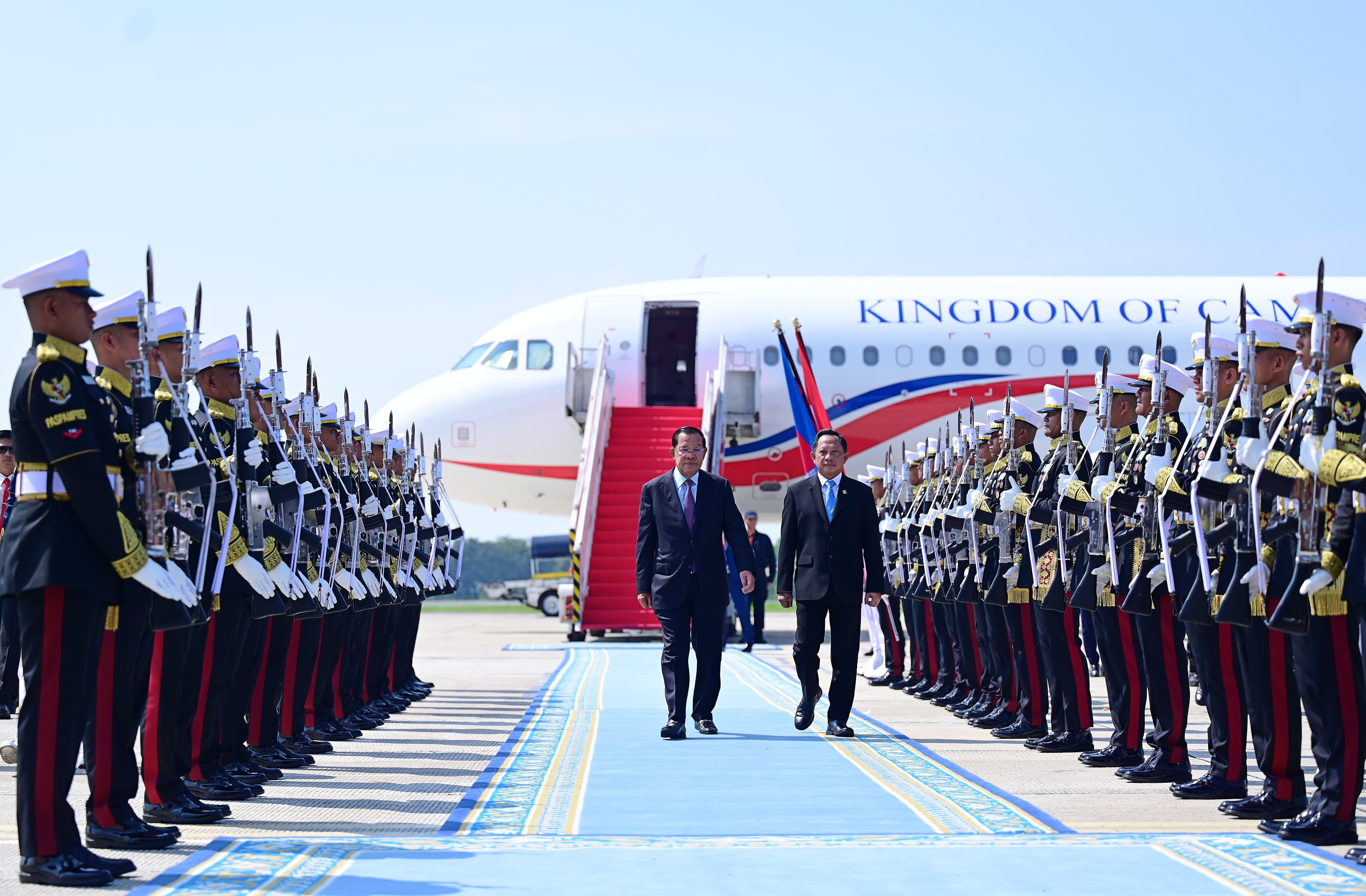 Presiden Senat Kerajaan Kamboja, Samdech Akka Moha Sena Padei Techo Hun Sen dan Mendagri Tito Karnavian. (SinPo.id/Sekretariat Presiden)