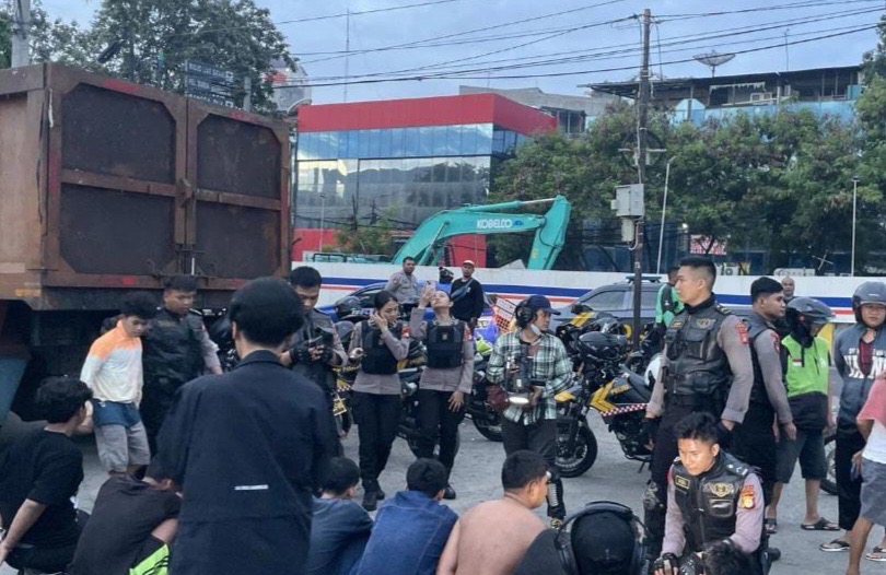 Pelaku tawuran yang ditangkap di Pluit Jakarta Utara (SinPo.id/Dok.PMJ)