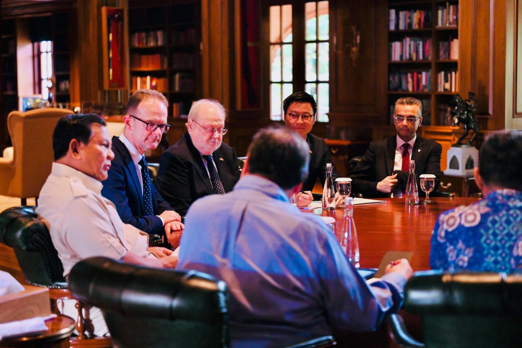 Seskab Teddy: Presiden Prabowo Terima Delegasi di Hambalang, Indonesia–Inggris Perluas Kerja Sama Pendidikan (SinPo.id/Setpres)