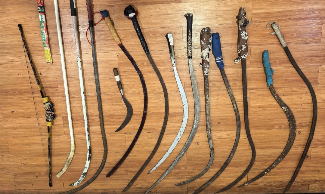 Senjata tajam yang disita polisi (SinPo.id/Dok.PMJ)